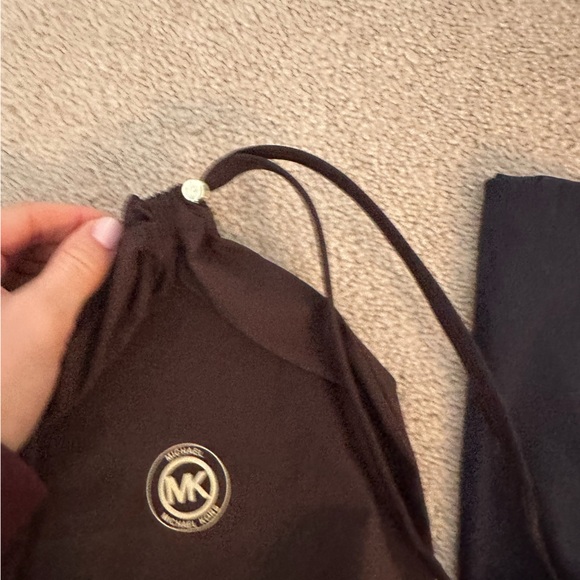 Michael Kors Black Dust Bag with Gold Logo - Picture 4 of 4